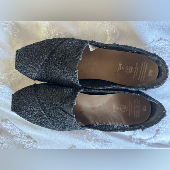 Toms Shoes - Toms shoes